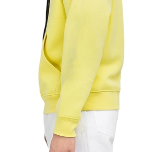 Sudadera con capucha de manga larga para hombre de moda Sudadera con capucha cómoda de mezcla de algodón con diseño elegante Lo mejor para el uso diario y deportivo - Product Image 5