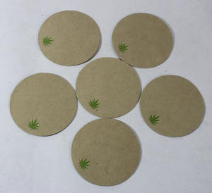 Juego de 6 Posavasos para Cerveza/Té Hechos de Lámina Doble Gruesa y Papel 100% de Cáñamo con Hoja de Cáñamo Impresa en la Esquina Inferior - Product Image 2
