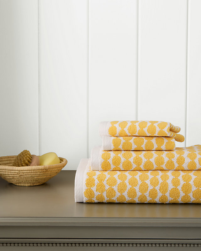 สีเหลือง