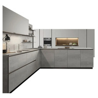 Ensemble de meubles de cuisine modernes MEGA, design intelligent avec porte en verre et finition en PVC, structure en MDF, menuiserie de cuisine