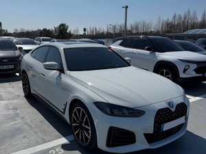 ใหม่ ปี 2025 ซีรีส์ 4 รุ่น G22 G23 G26 420i 2.0 AT 184 แรงม้า เบนซิน เกียร์อัตโนมัติ เครื่องยนต์เทอร์โบ ขับเคลื่อนสี่ล้อ ภายในตกแต่งด้วยหนัง - Product Image 4