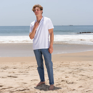 เสื้อยืดคอกลมผู้ชายสีขาว ผ้าคอตตอนออร์แกนิค 100% คุณภาพพรีเมียม ยืดตัวน้อย ผ่านการรับรอง GOTS ทรงคลาสสิก ทนทาน - Product Image 3