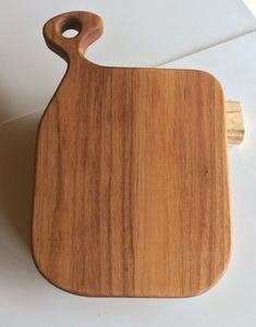 Tabla de cortar de madera real de teca hecha a mano con ricos granos naturales y diseño ergonómico perfecto para tareas de cocina casera a granel - Product Image 2