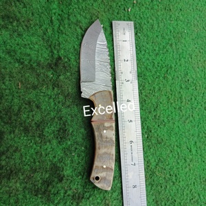 มีดล่าสัตว์เหล็กดามัสกัสทำด้วยมือพร้อมด้ามเขาแกะถือมีดใบมีดแบบคงที่ทุกวันโดยใช้ปลอกหนัง - Product Image 6