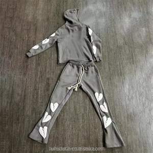 Chándal acampanado personalizado para hombre, ropa de calle con gráfico 3D Puff estampado apilado, chándal con borde de corte y dobladillo crudo, Sudadera con capucha, conjunto de pantalones de chándal para hombre - Product Image 2