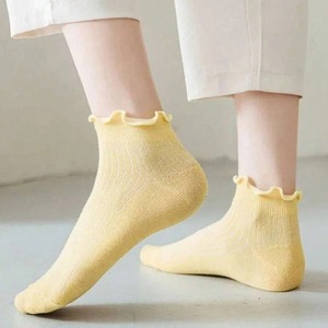 Calcetines cortos informales de moda para mujer, cómodos, transpirables, suaves, plisados, con logotipo corporal para uso diario - Product Image 5