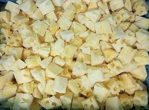 Morceaux d'ananas congelés de haute qualité, naturellement sucrés, juteux et polyvalents pour les recettes sucrées et salées. - Product Image 3