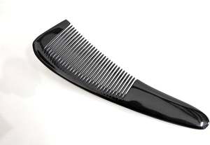 Peine de Cuerno de Búfalo 100% Natural Hecho a Mano, Herramienta para el Cuidado del Cabello Antiestática para Hombres, Mujeres y Niños, Logotipo Personalizado, Negro, Exportador Indio, Artesanía de Salón - Product Image 5