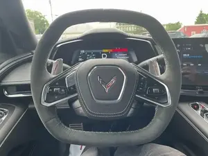 Chevrolet Corvette Sedan 2024 d'occasion, conduite à gauche, sièges en cuir, pneus R19, transmission automatique - Product Image 2