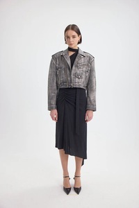 Vestes et manteaux de moto à la mode pour femmes respirants de haute qualité personnalisés par OEM en cuir de mouton véritable pour l'extérieur - Product Image 5