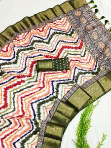 Soft Della Silk Sari Collection avec Zigzag Print Kalahari Palau Contrast Blouse Piece for Indian & Pakistanais Wedding Parties - Product Image 6