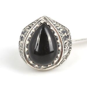 925 Sterling <b>Silver</b> Men's Ring with Geometric Teardrop Onyx Stone and <b>Pen</b> Design Fine Platinum Jewelry for Everyday Wear - Product Image 4