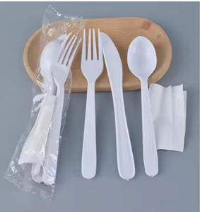 Couverts en plastique Cuillère à soupe Cuillère à thé Noir/Blanc PP/PS Kits de couverts en plastique jetables Serviette Spork en plastique Sel Poivre marque HM - Product Image 4