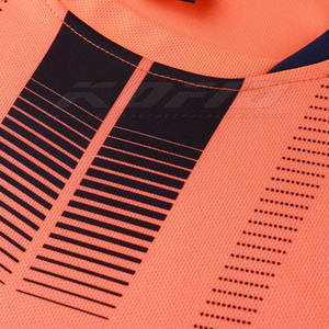 Camiseta de Fútbol Personalizada, Ropa de Equipo, Número y Nombre, Impresión por Sublimación, Secado Rápido, Camiseta de Fútbol de Alto Rendimiento - Product Image 5