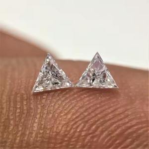 พลอยอัญมณีสีขาวทรงสามเหลี่ยมสีขาวตัดเพชรแบบไม่มีสีธรรมชาติเหมาะสำหรับการสร้างสรรค์เครื่องประดับตามสั่ง - Product Image 5