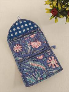 Beau sac à bijoux matelassé léger en tissu de coton écologique bleu foncé, fermeture à glissière réutilisable, bloc à main imprimé multifonction - Product Image 5