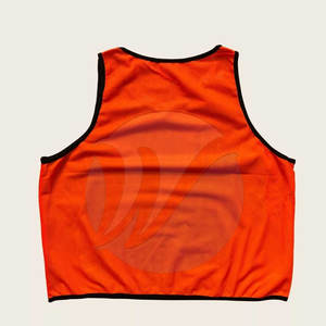 Peto de Entrenamiento Reversible de Alta Calidad Hecho a Medida, Nuevo Peto de Entrenamiento Reversible para Jóvenes - Product Image 2