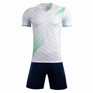 2022 personnalisable équipe porter Football Football uniforme ensemble sublimé maillot et short taille XL pour Logo et nom impression - Product Image 6