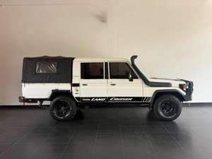 Toyota Land Cruiser Serie 70 4.5 Usado, 2004, Volante a la Izquierda/Derecha - Product Image 3