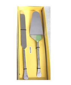 Ensemble de serveurs à gâteaux en métal plaqué or au design élégant avec couteau pour serveurs à gâteaux - Product Image 2