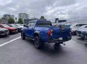 Toyota Hilux 2023 asequible - Product Image 5