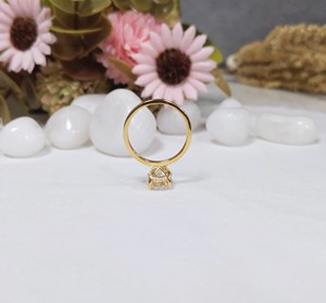 แหวนหมั้นเพชรรูปวงรีสีเหลืองทอง18K ของผู้หญิงที่เป็นของแข็งตัดรูปไข่สำหรับปลูกในห้องแล็บเพื่อการหมั้นแต่งงาน - Product Image 5