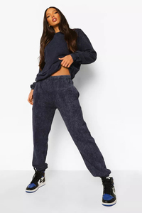 ชุดวอร์มสองชิ้นสำหรับผู้หญิงชุดวอร์มเสื้อครอปแบบสวมหัว - Product Image 4