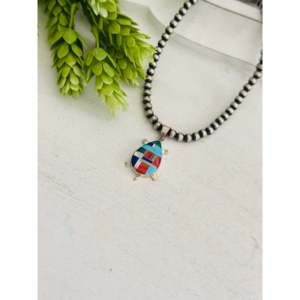 Colgante de Estilo Étnico del Suroeste con Incrustaciones de Turquesa Multicolor y Plata de Ley - Product Image 3