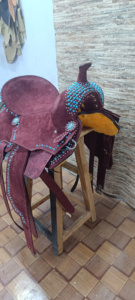 Selle de Cheval Western Anglaise de Course en Cuir Premium Faite à la Main, Confortable et Durable, avec Détails en Bois/Plastique – Vente en Gros de Haute Qualité - Product Image 3