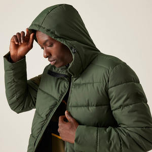 Chaqueta Acolchada para Hombre 2026 con Logotipo Personalizado, Cuello Alto y Capucha, Color Oliva, para Invierno - Product Image 2