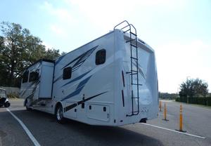 Nuevo Autocaravana de Lujo T-h-o-r Motor C-o-a-c-h Wi-n-d-s-p-o-r-t 35M 2025, Capacidad para 4-6 Personas, Vehículo con Emisiones Euro 6 - Product Image 5