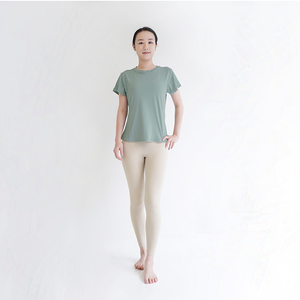 ขายร้อนเสื้อโยคะแขนสั้นเรียบง่ายสีเขียวโยคะสวมใส่เป็นมิตรกับสิ่งแวดล้อม - Product Image 2