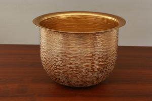 Vase en métal en aluminium texturé moderne et durable pour la décoration intérieure chambre salon mariage table tendance tendance tendance - Product Image 4