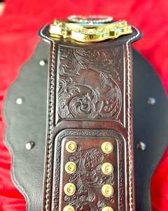 Ceinture de champion personnalisée en cuir de haute qualité, plaques métalliques durables, idéale pour les compétitions de lutte et gravure personnalisée - Product Image 2