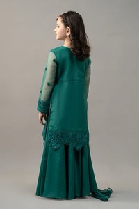 Lindo Lehenga Choli paquistaní para niñas con encaje bordado y mangas elegantes Material acrílico para bodas y eventos Mehndi - Product Image 6