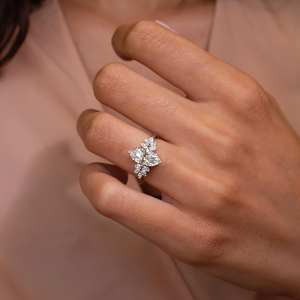 12x6มม. แหวนเพชรโมอิสตัดเพชร | คลัสเตอร์กับหินด้านข้าง | ทองหรือเงินเจ้าสาวเครื่องประดับดี OEM - Product Image 3