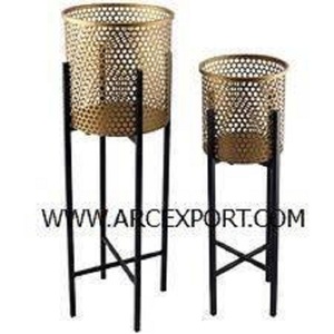 Maceta de forma redonda Vintage con soporte de Metal cuadrado de hierro forjado de Color negro Venta caliente hogar sala de estar maceta y maceta interior - Product Image 4