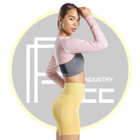 Ensemble 3 pièces de pickleball sans coutures extensibles pour femmes : haut court à manches longues avec découpe, brassière de sport et short de compression – Couleurs variées