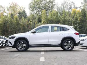 GLA 2024 1.3T 163HP 4WD 4X4 SUV Compacto Popular de Alta Velocidad, 5 Plazas, Gasolina, Autos Usados en Venta - Product Image 4