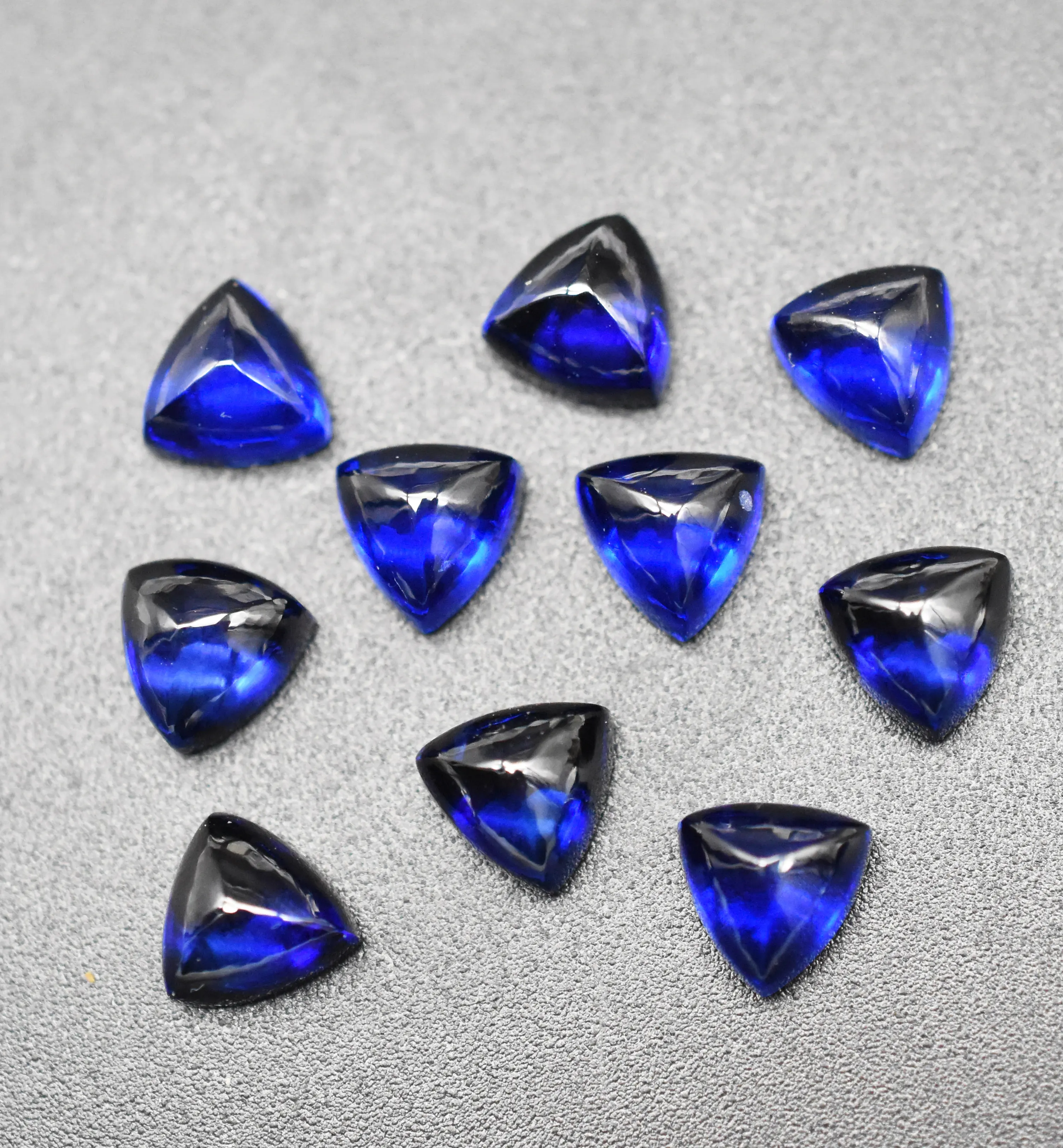 Синий Сапфир, триллион кабошонов, плоская спина, 7 мм, все Заказные товары, оптовая продажа, королевский синий сапфир, свободный драгоценный камень
