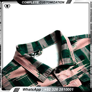 Chaqueta vaquera bordada elegante para hombre, ropa de calle Vintage desgastada con diseño de impresión Y2k, consciente de la moda - Product Image 4