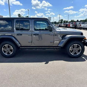 จี๊ป แรงเลอร์ ซาฮาร่า ปี 2023 รุ่น 4 ประตู ขับเคลื่อน 4 ล้อ เกียร์อัตโนมัติ เครื่องยนต์เทอร์โบ พร้อมเบาะหนัง หลังคาซันรูฟ กล้องมองหลัง 360 องศา ไฟเดย์ไลท์ LED - Product Image 1