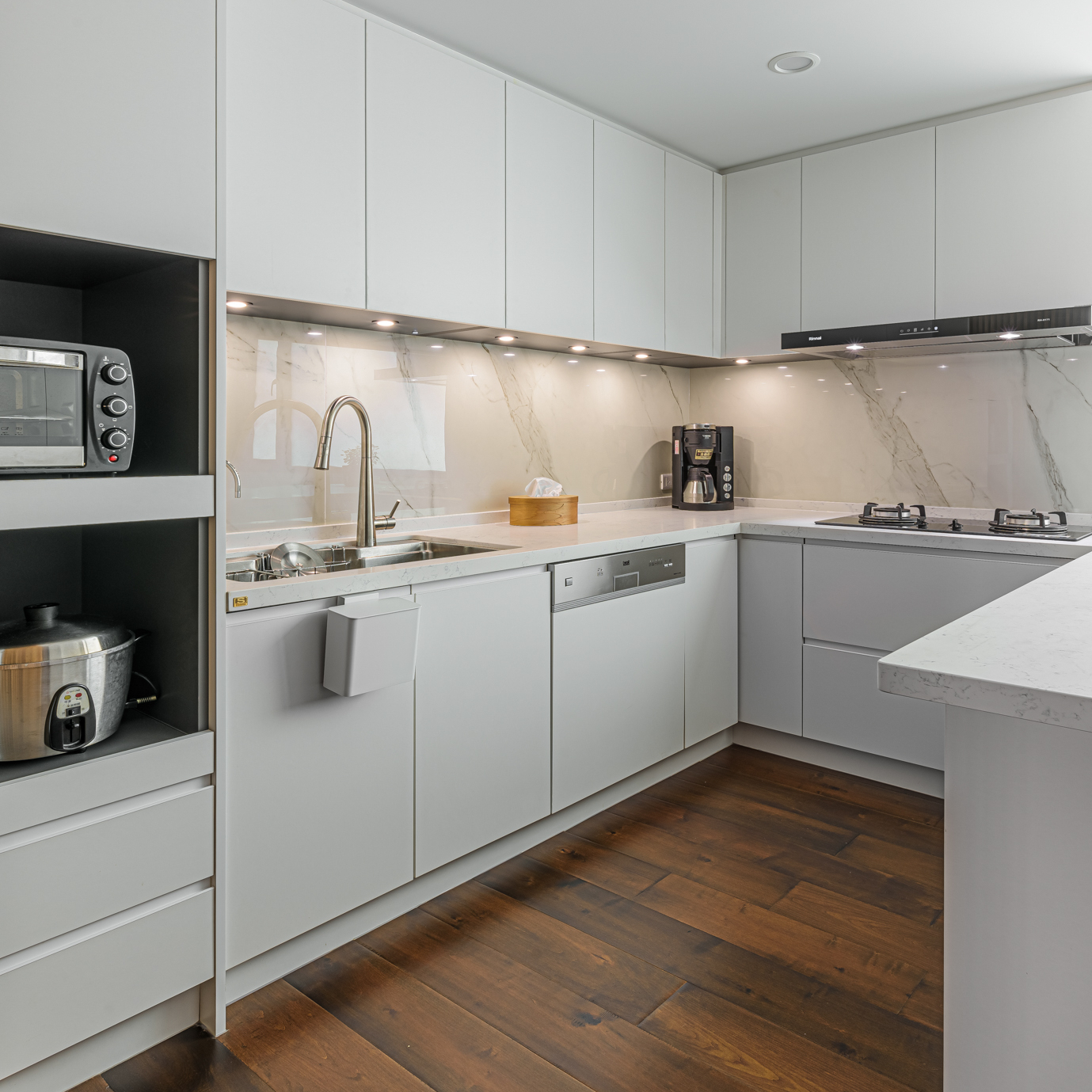 Luxury Wooden cabinet kitchen
