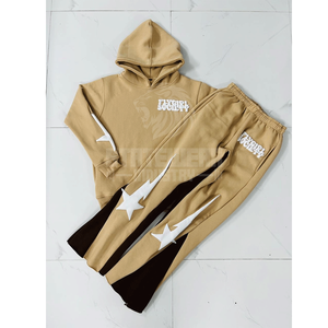 ชุดเซ็ตเสื้อฮู้ดดี้ผ้าฟลีซเนื้อหนักพิมพ์ลายพัฟฟ์โลโก้ตามสั่งจากผู้ผลิต พร้อมกางเกงทรงบานพิมพ์ลายพัฟฟ์ - Product Image 1