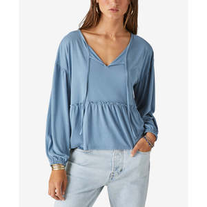 Top in maglia a maniche lunghe con collo a V Lucky Brand da donna, colore blu, taglia media - Product Image 1