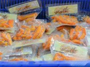 Raíz de cúrcuma congelada de alta calidad IQF Origen fresco Vietnam Mejor precio 99 Datos de oro IQF Especias de verduras congeladas - Product Image 4