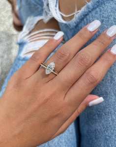 Anillo de compromiso de diamante cultivado en laboratorio de 2 quilates con halo oculto Marquesa 14K oro sólido joyería fina romántica para fiestas de bodas - Product Image 1