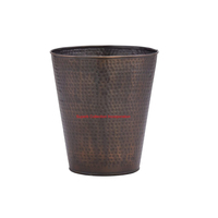 Poubelle en métal de finition en cuivre martelé fait à la main corbeille à déchets de style fantaisie pour la décoration de salle de bain de bureau à domicile