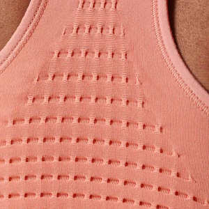 Sujetador para correr con relleno de espalda cruzada ajustable Sujetador deportivo de alto soporte con copas no extraíbles y tela que absorbe el sudor - Product Image 5