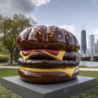 Sculpture géante de statue de sandwich à hamburger d'artisanat en résine de jardin extérieur personnalisé pour la décoration de magasin Thème alimentaire extérieur